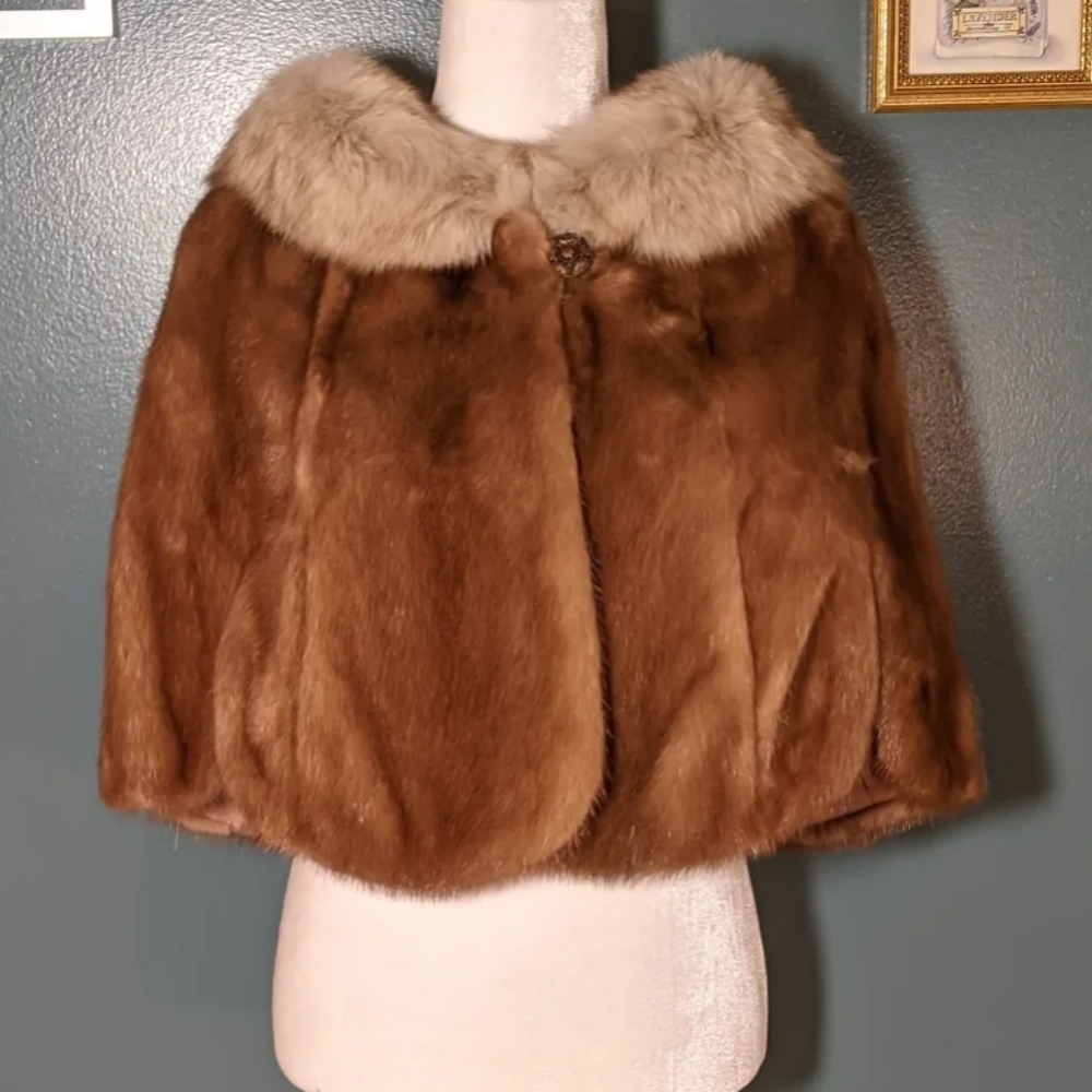 Final Price, no Offers. Vintage Evans Mink with Fox Collar Cape